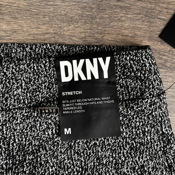 NWT DKNY Stretch Slim Pull On Dress Work Pants Black White Sz Medium - Picture 3 of 10